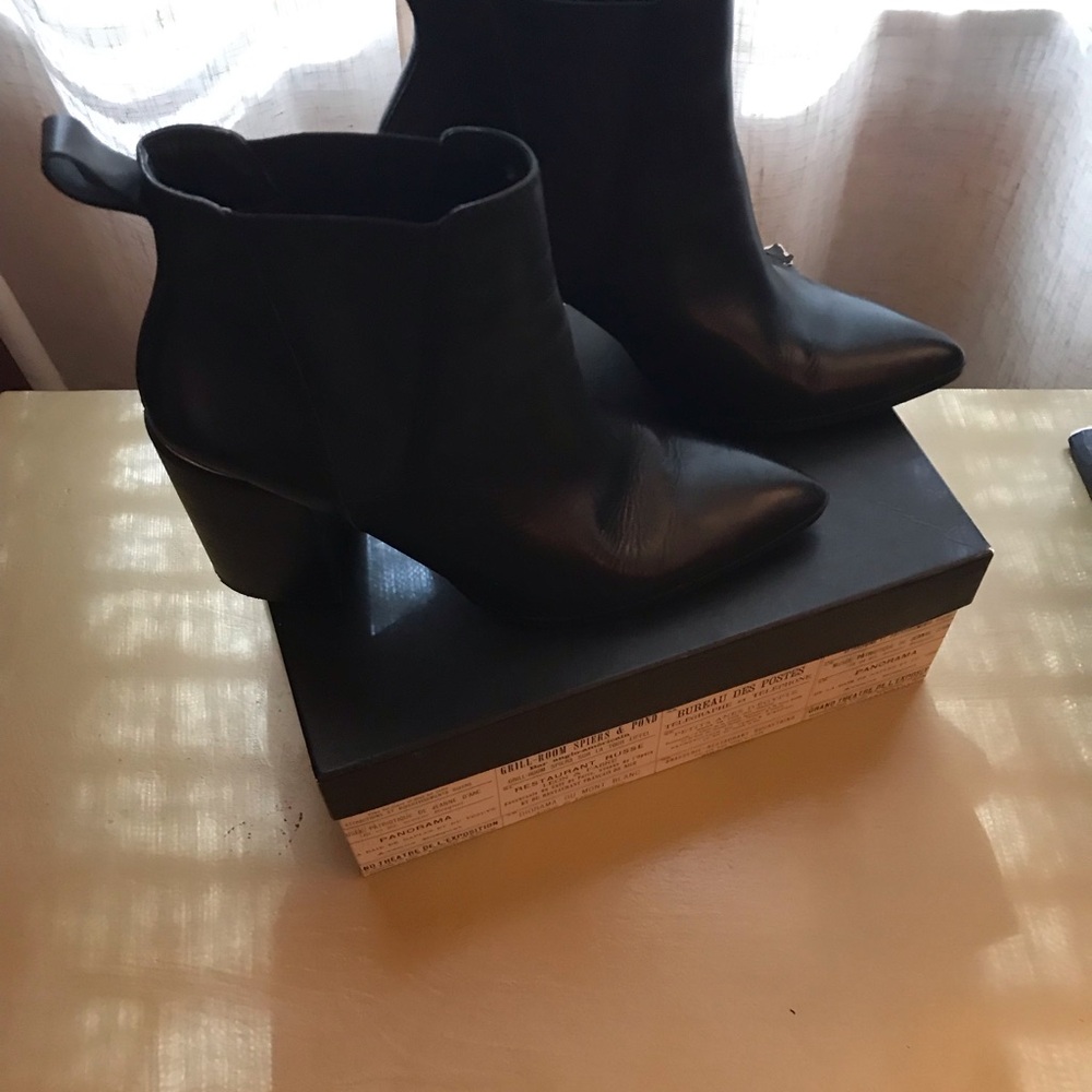 Steve Madden Black Ankle Booties
